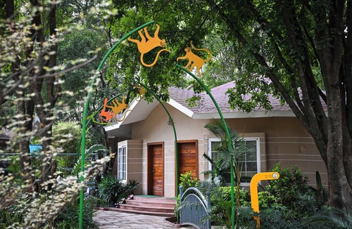 Pachmarhi Resort | Neelam Foresteria Resort
