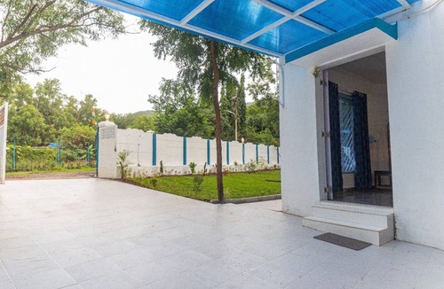 Vasai Villa | Neil Tarang Villa , Modern private pool villa with garden near Mumbai