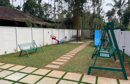 Amalavayal House | Nellarachal Homestay