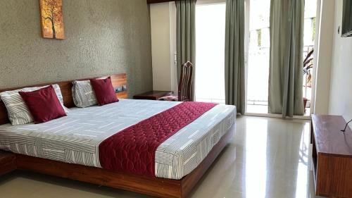 Thalassery Hotel | Nelleri Residency Managed By Vaishno Hospitality