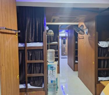Sakinaka Hostel | Neon Nest Dormitory Suits Asalpha Metro