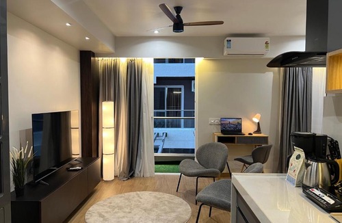 Viman Nagar Hotel | Neon - Royal Nest Aerotel with Pvt Balcony -1 km from Airport