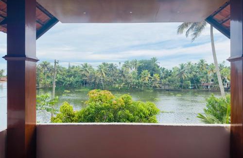 Nedumudy House | Nerayath Nest Homestay