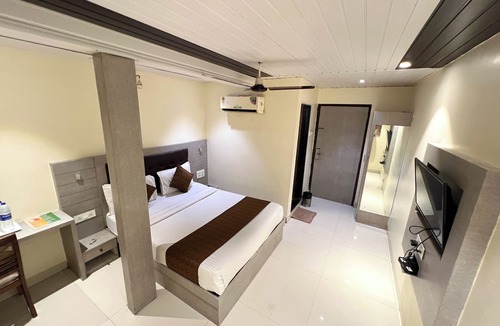 Dharavi Hotel | New Hotel Prince Palace