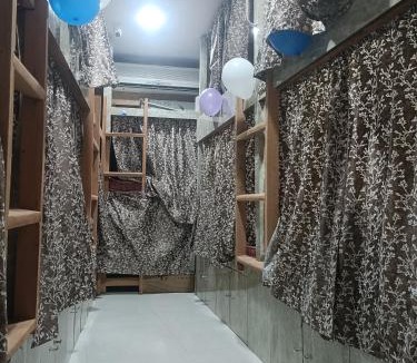 Andheri Hostel | New Star Dormitory Andheri West