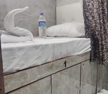 Andheri Hostel | New Star Dormitory Andheri West