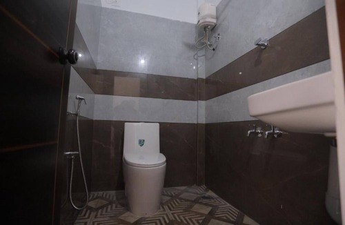 Kothamangalam Hotel | New Star Homes - Room 5
