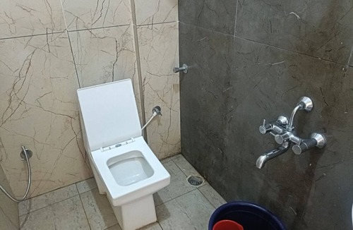 Chikkaballapur Hotel | NEW SURYA DELUXE BOARDING AND LODGING