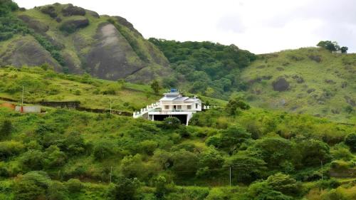 Elappara Villa | New Vagamon Holidays