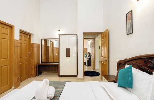 Vythiri Hotel | Nexstay Lakkidi Village