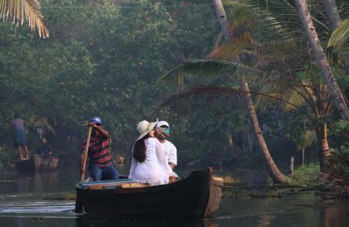 Munroe Island House | Nickiesnest munroe island kollam