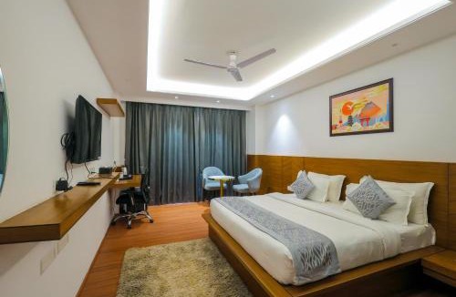 Sector 39 Hotel | Nikko Premier - Near Medanta Hospital