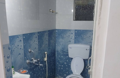 Kolkata Apartment | Nilam's homestay - 2 Bedroom Flat in South Kolkata