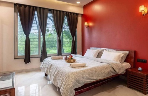 Lonavala Hotel | Nilgiri Farms Villa Lonavala