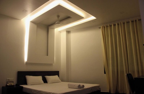 Sahibganj Hotel | Nilima palace