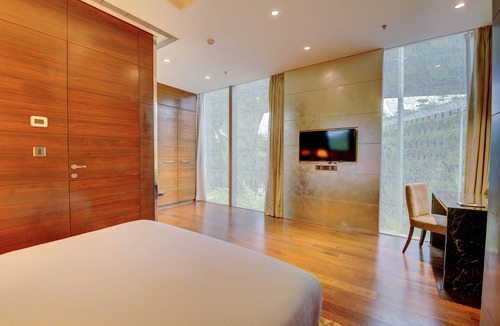 Vile Parle East Hotel | Niranta Transit Hotel Mumbai Airport - At Arrivals