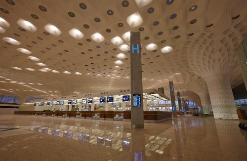 Vile Parle East Hotel | Niranta Transit Hotel Mumbai Airport - At Arrivals