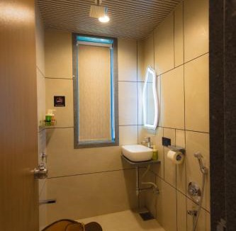Surat Apartment | Nirrtul Pearl Studio Apartment Cozy & Quite