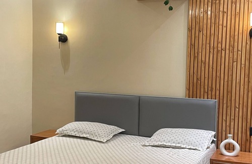 Sainik Farm House | Nirvair Farmhouse - Private cozy villa in South Delhi with garden and Projector