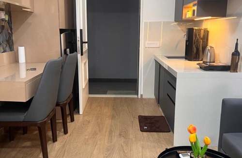 Viman Nagar Apartment | Nirvana Stays 2 , Just 1km away from Pune Airport