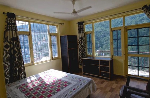 Rewalsar House | Nitin Home Stay