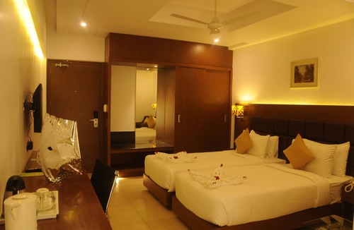 Pallavaram Hotel | NK Grand Park Hotel