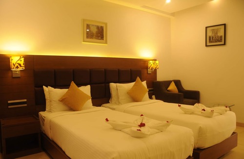 Pallavaram Hotel | NK Grand Park Hotel