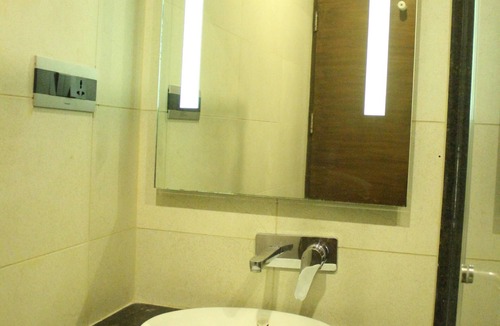 Pallavaram Hotel | NK Grand Park Hotel