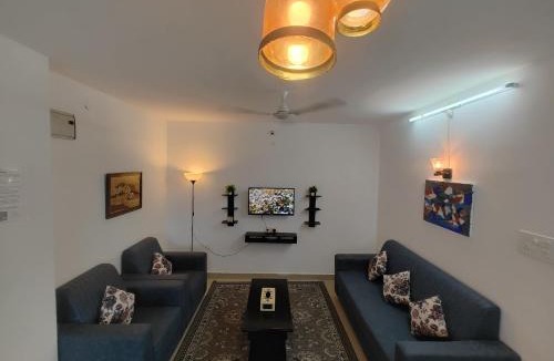 Shaikpet House | NK Homes 202 - 2BHK Homestay - Fast Wifi, Fully Furnished