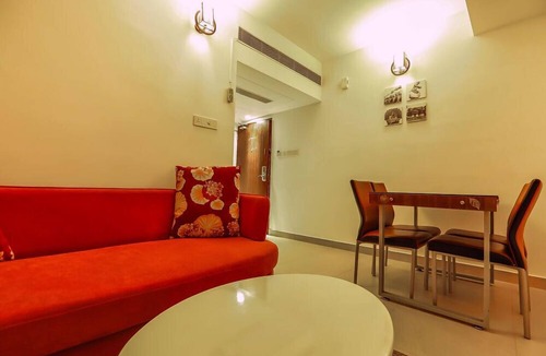 Thrippunithura Hotel | NM Royale County