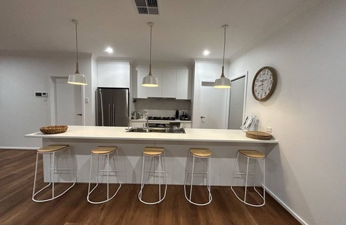 North Beach House | 'North Beach Getaway '.New luxury home, perfect for families, 600m walk to beach