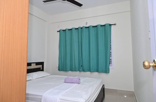 Yelahanka Hotel | Northern Aura