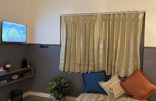 Dehradun Apartment | Nostalgic Cosy Home Stay