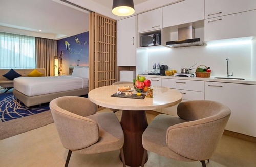 Ahmedabad Hotel | Novotel Ahmedabad