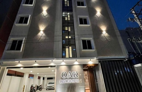Kondapur Hotel | Oak Business Hotel