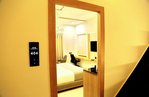 Kondapur Hotel | Oak Business Hotel