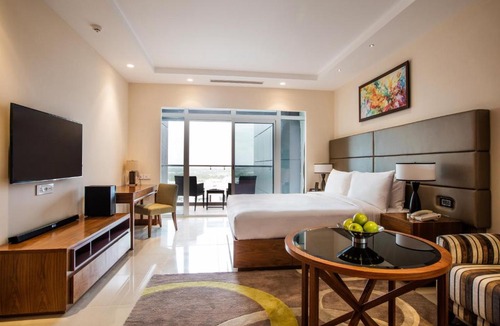 Nanakram Guda Hotel | Oakwood Residence Kapil Hyderabad