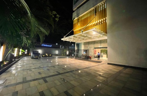 Palm Meadows Hotel | Oakwood Residence Whitefield Bangalore
