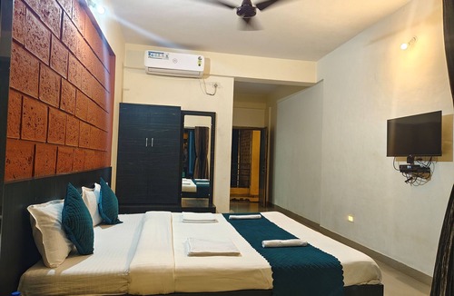 Murud-Harnai Hotel | Ocean Breeze Beach Resort