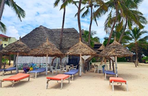 Watamu Villa | Ocean Villa Watamu - Exclusive Villa in Kenya with Pool and Tropical Garden