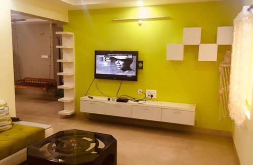 Hyderabad Apartment | Ocean Waves Mom's Guest House