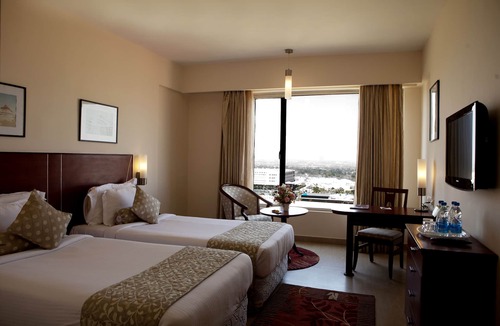 Bommaraspet Hotel | Oh Biz Premier at Leonia