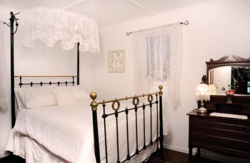Beechmont House | Old Saint Johns Church