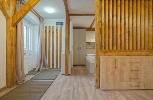 Ghimbav Apartment | Oldtown Refuge