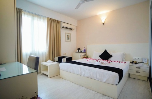 Kakkanad Hotel | Olive Eva