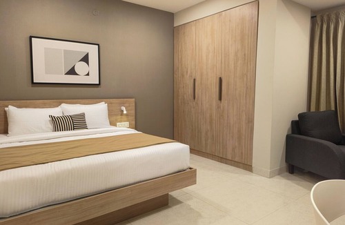 Vasanth Nagar Hotel | Olive Hotel Millers Road by Embassy Group
