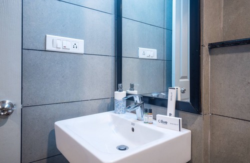 Kalyan Nagar Hotel | Olive Zip Kalyan Nagar by Embassy Group