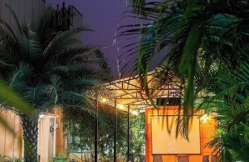 Chevella Villa | Olivewood Villa A 3BHK Farmstay with Private Pool by Homeyhuts