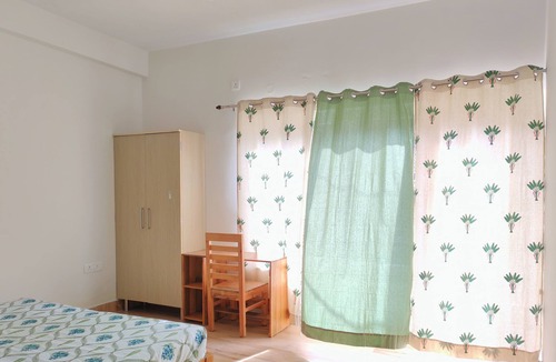 Tapovan Bed & Breakfast | Om Homestay Tapovan, Bed & Breakfast with AC in Rishikesh, India