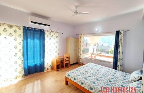 Tapovan Bed & Breakfast | Om Homestay Tapovan, Bed & Breakfast with AC in Rishikesh, India
